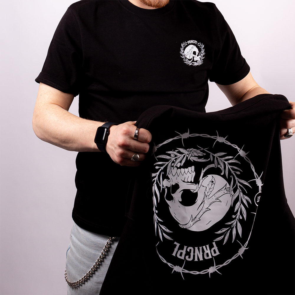 HOODIE | BARBED WIRE SKULL